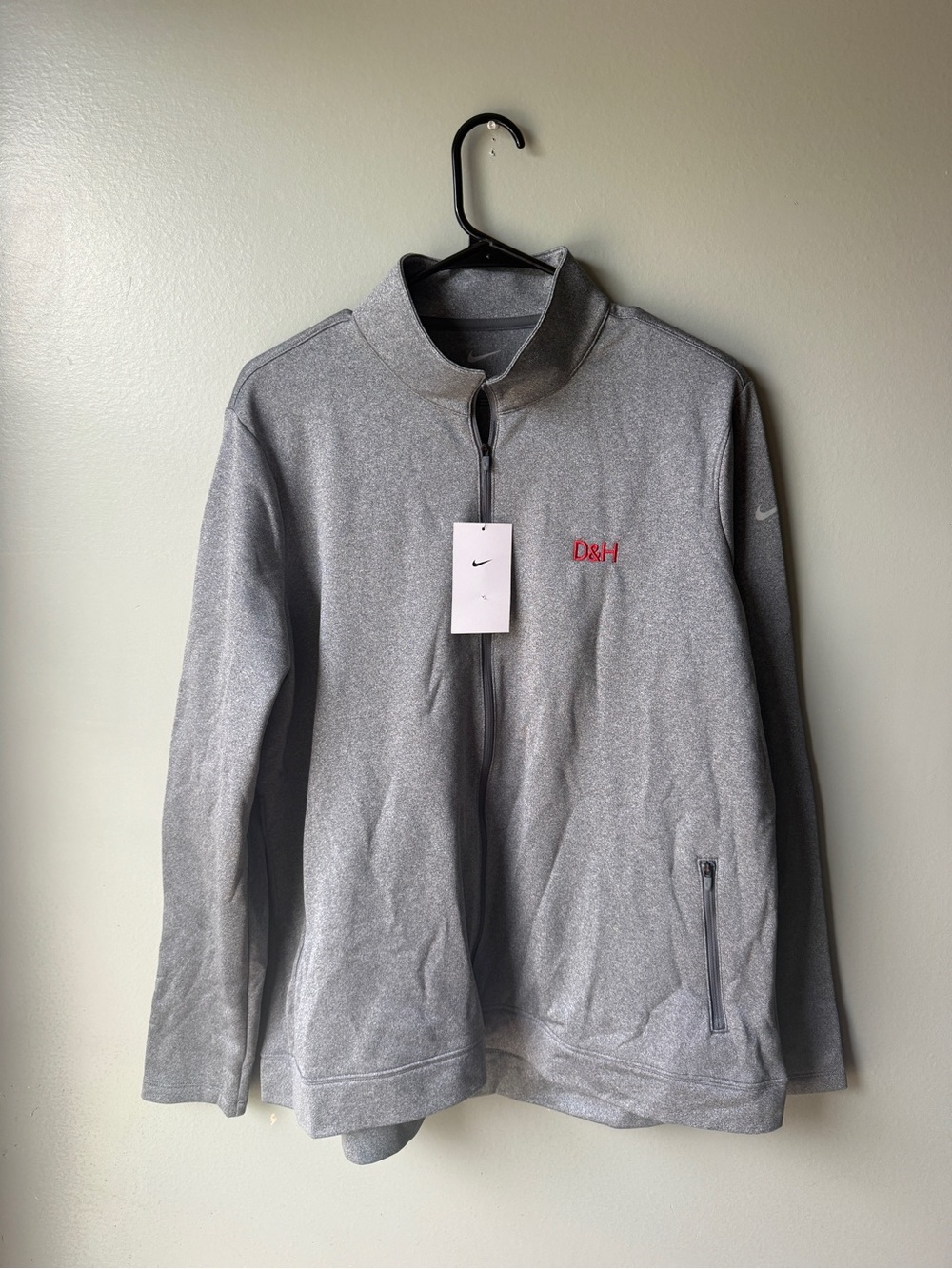 NWT Nike Women’s XXL Gray Full Zip Golf Jacket D&H Embroidered